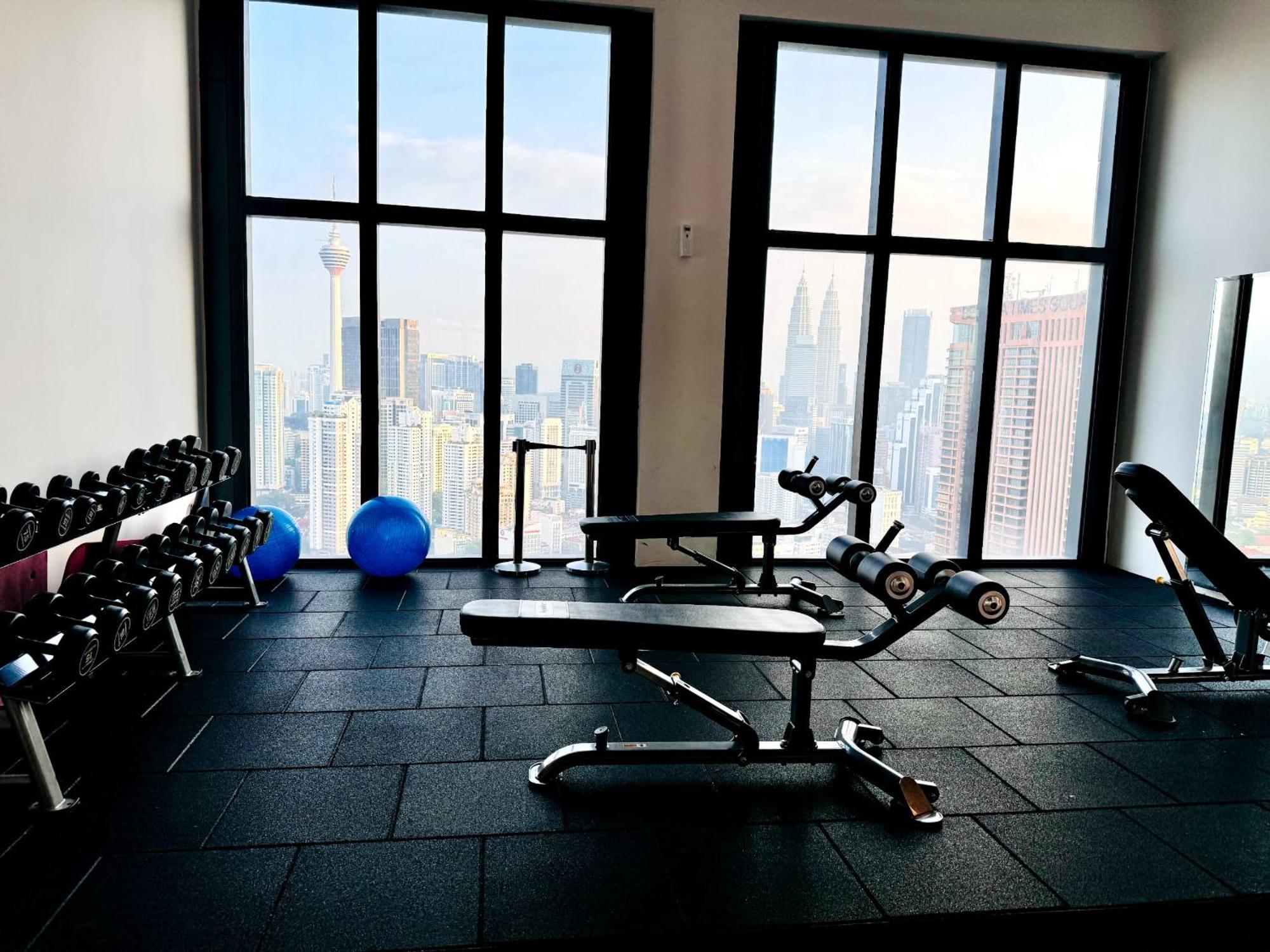 Lucantia Serviced Suites Kuala Lumpur Bagian luar foto